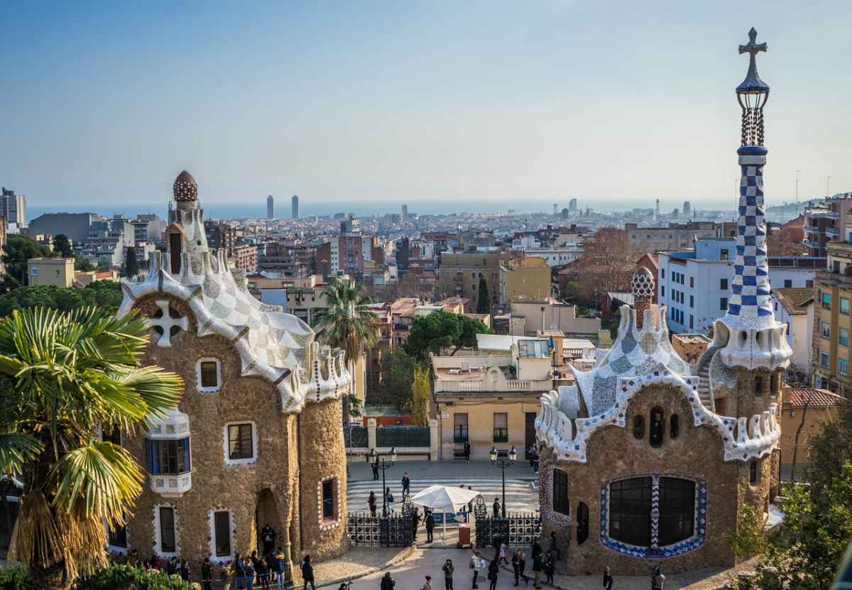 Self guided walking tour exploring the best Gaudi buildings in Barcelona and other exquisite examples of Catalan Modernism.