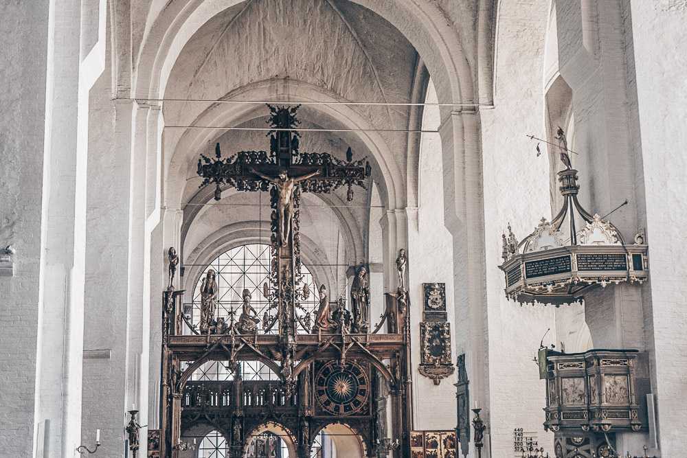 What to see in Lübeck - The majestic 'Triumphal Cross' inside the Lübeck Cathedral (Dom)