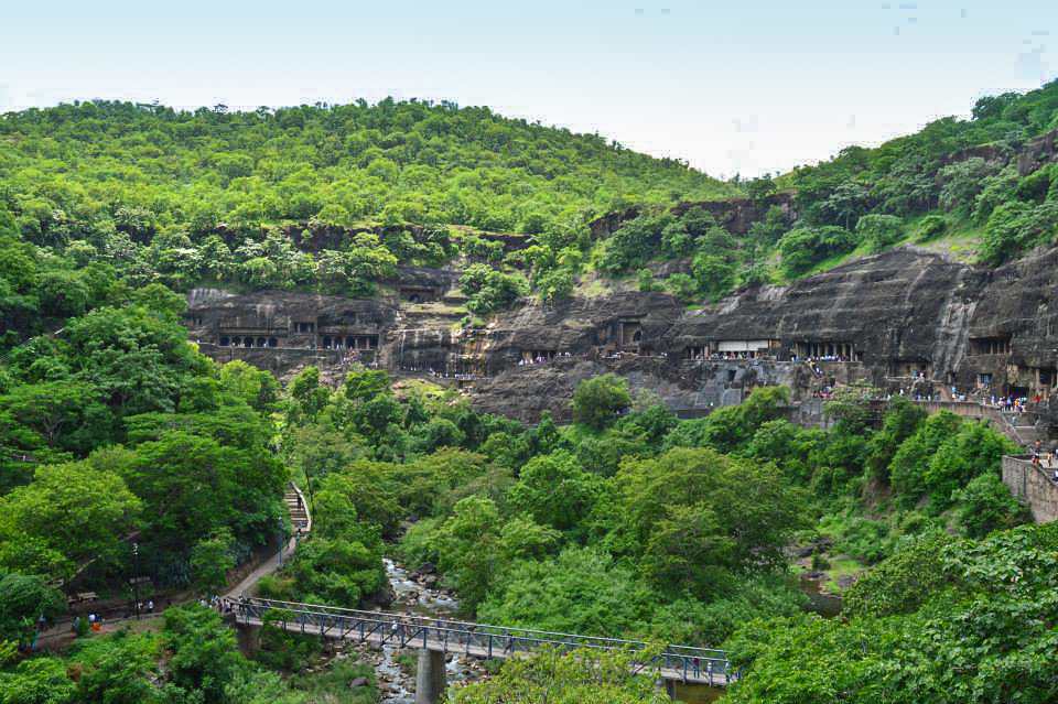 You can easily visit the Ajanta Caves from Aurangabad.