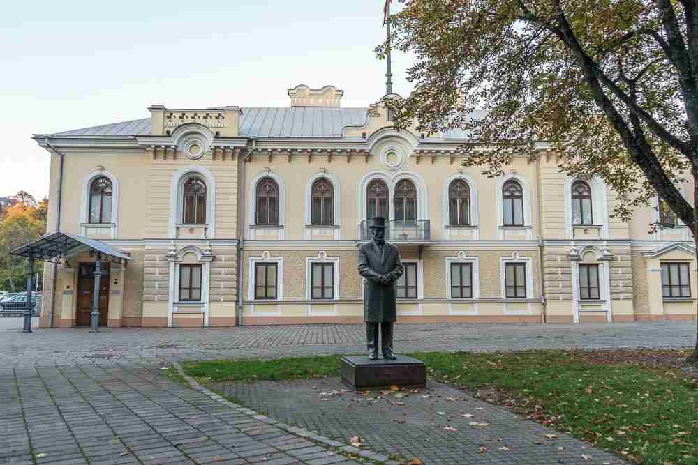 The former presidential palace is one of the must-sees in Kaunas.