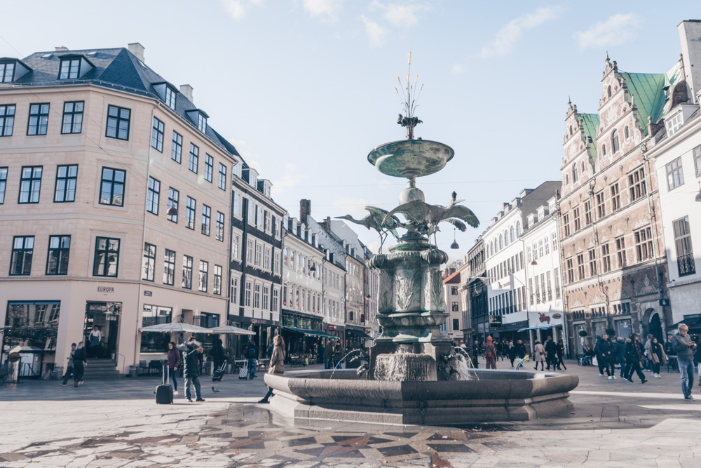 Copenhagen shopping: Panoramic view of the pedestrianized Strøget street