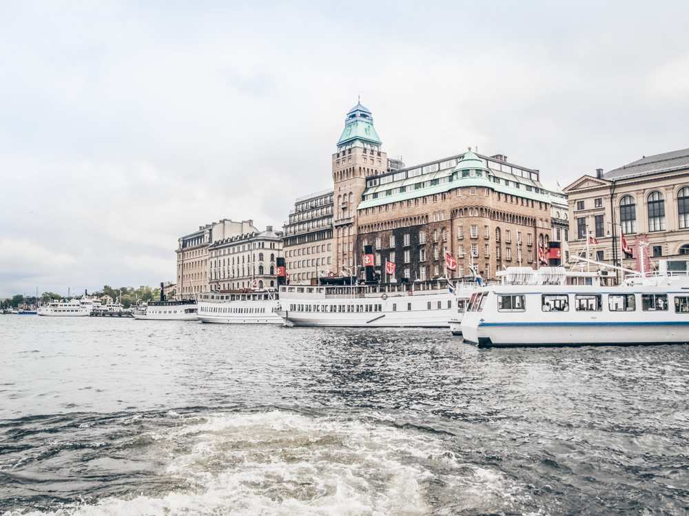 Stockholm Canal Tour: Boat cruises in the Stockholm harbor