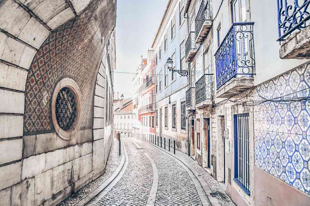 Lisbon Alfama: A lovely little cobblestone alley with azulejos