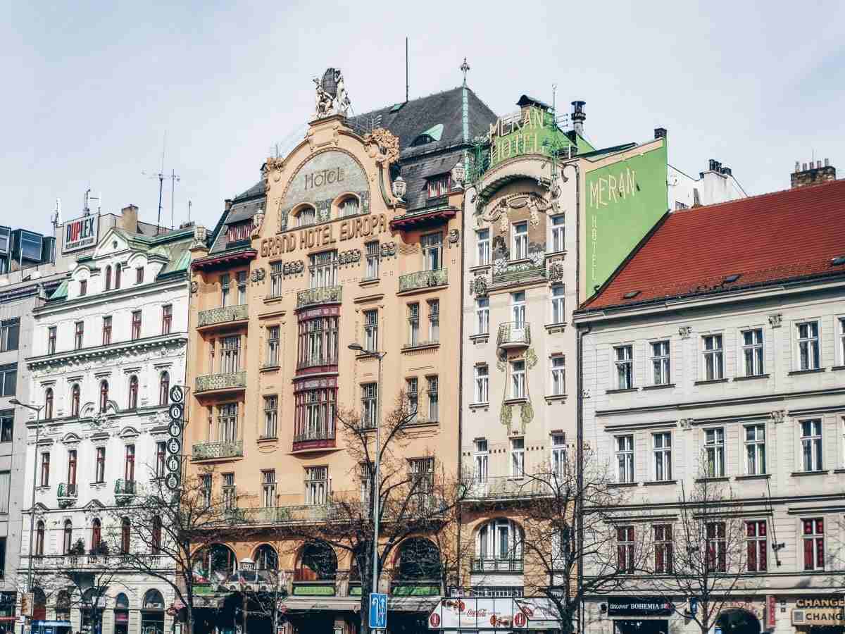 Prague Art Nouveau: The ornate Grand Hotel Europa and Meran Hotel on Wenceslas Square. PC: giggel [CC BY 3.0 (https://creativecommons.org/licenses/by/3.0)], via Wikimedia Commons.