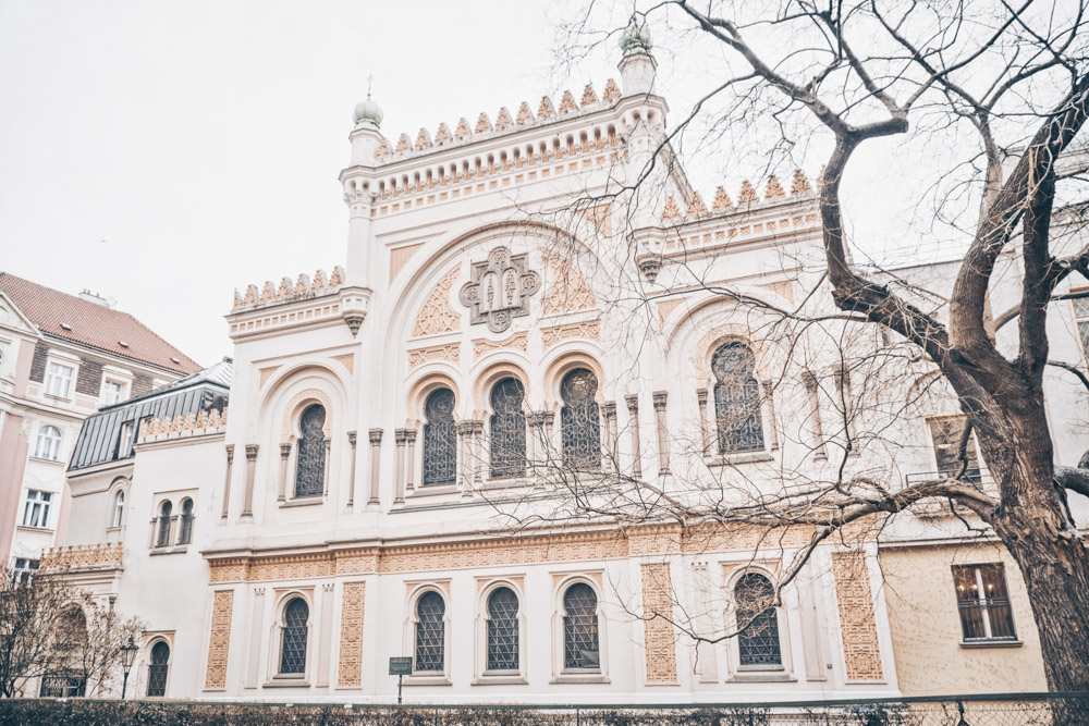 Prague sightseeing: Slender columns, elaborate tracery, and pseudo-minarets of the Spanish Synagogue