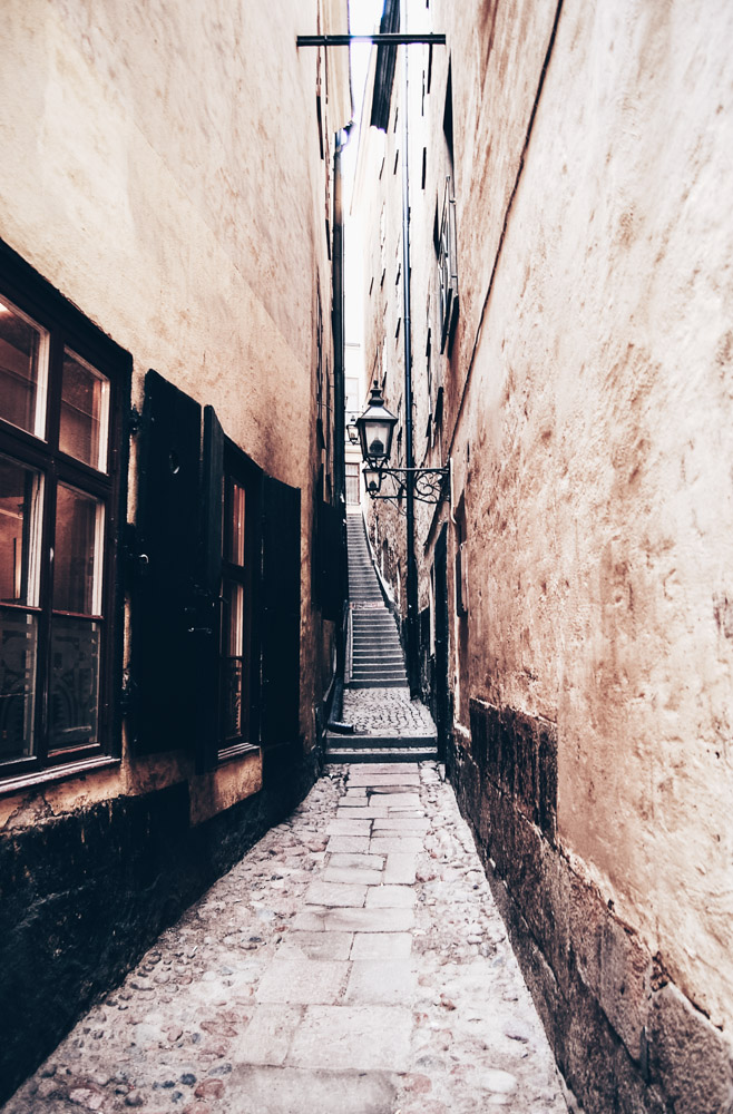 Stockholm Old Town: Mårten Trotzigs Gränd, the narrowest alley in Stockholm