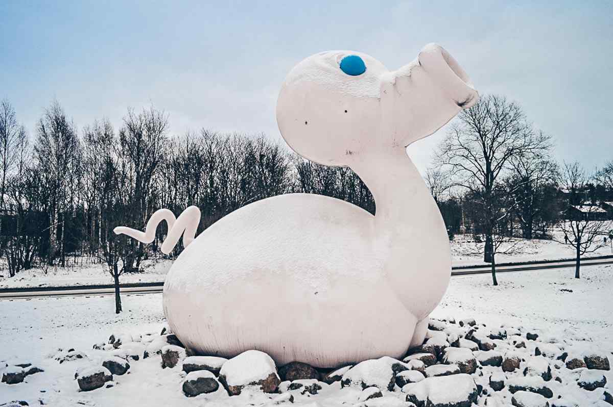 Turku: The famous Pig Duck statue (Posankka)