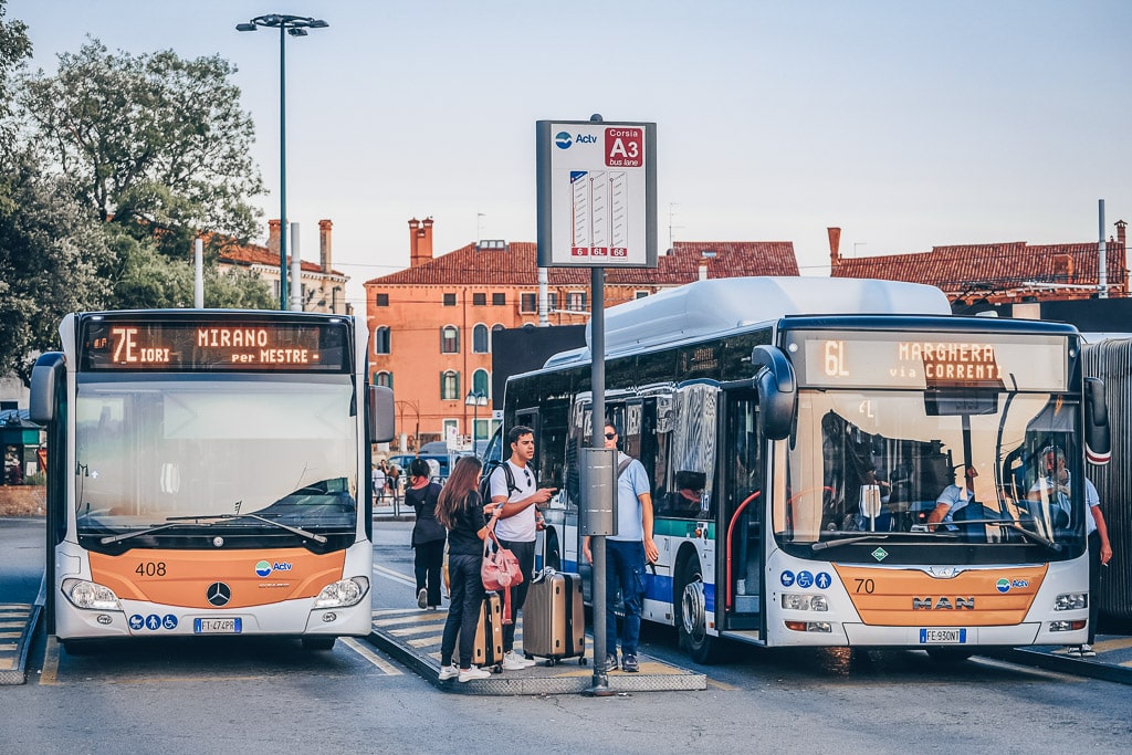 ACTV buses at the Piazzale Roma bus stand in Venice. PC: Vereshchagin Dmitry/Shutterstock.com