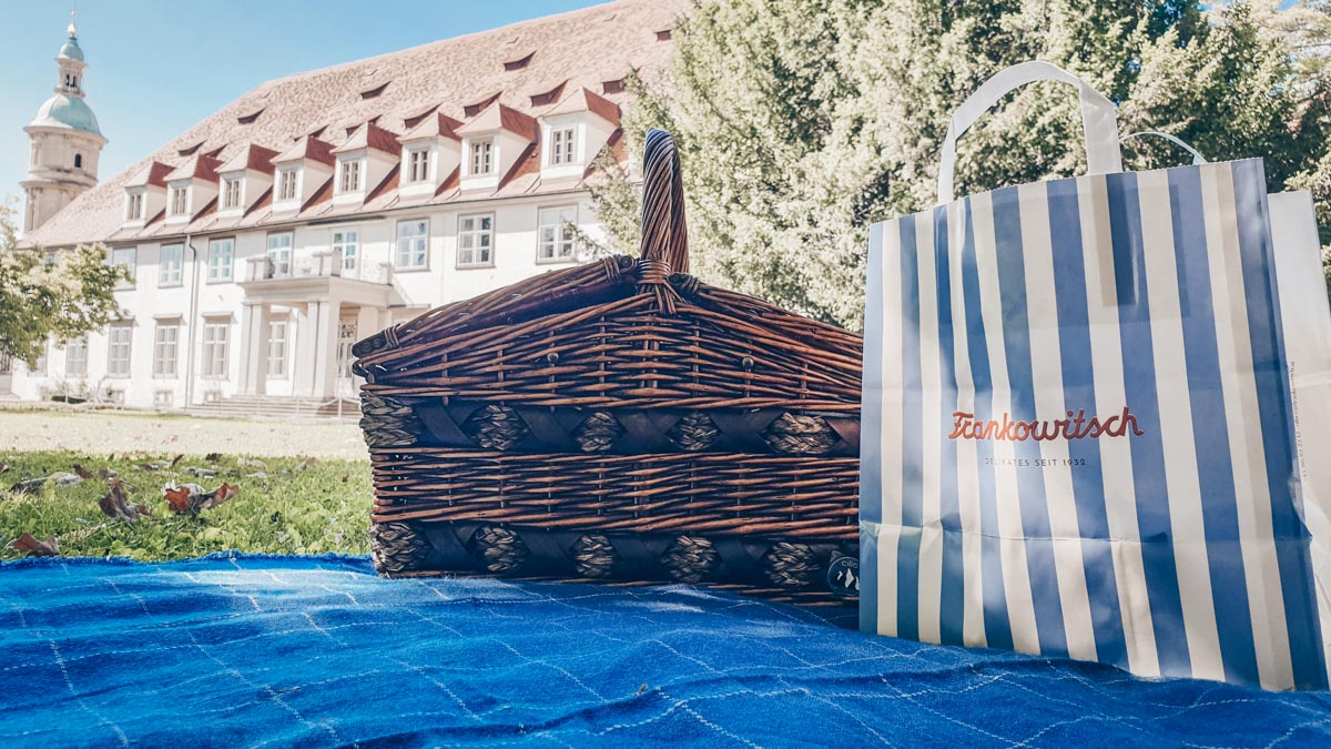 This packed picnic basket from Frankowitsch in Graz is just perfect!