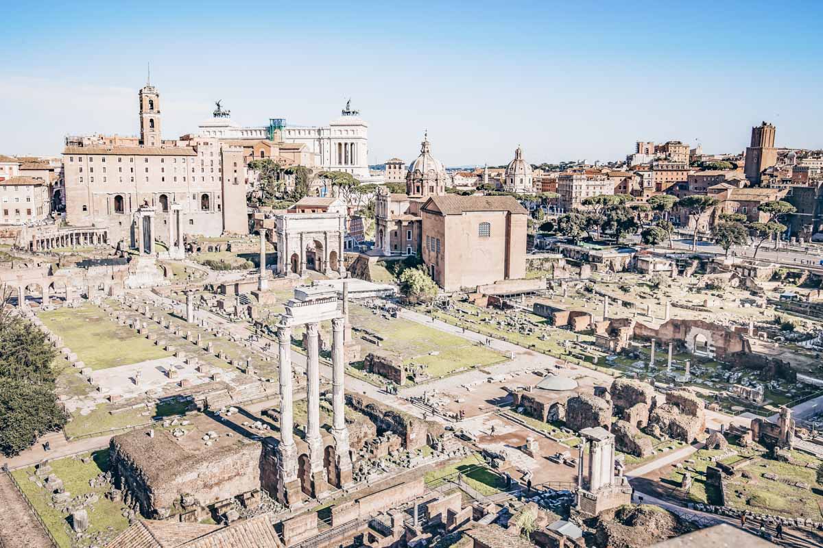 can you visit roman forum before colosseum