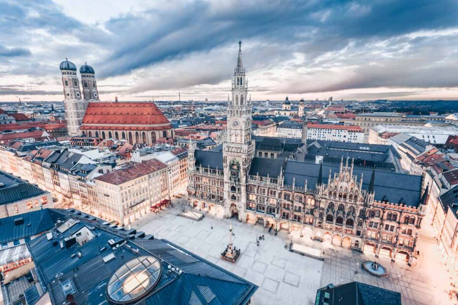 Panoramic view of the Marienplatz and the Church of Our Lady on a cloudy evening in Munich