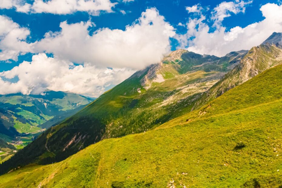 Snow‑Sure Resorts in Austria